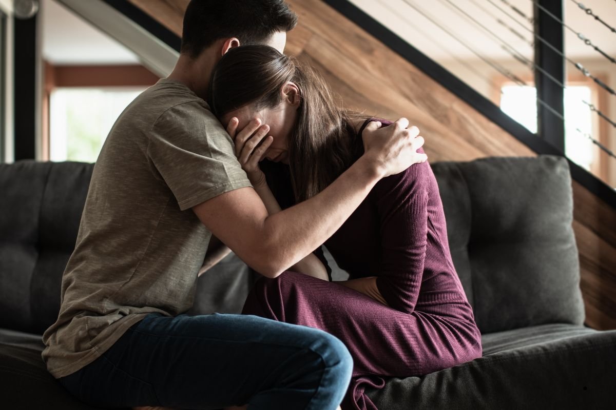 Couples embracing after a fight and how that impacts their whole body